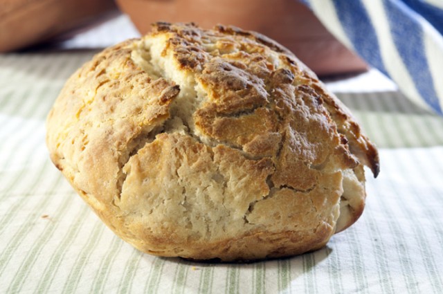 Najstarszy chleb jaki udało się odnaleźć archeologom pochodzi z Krety, a jego wiek określa się na 6100 lat
