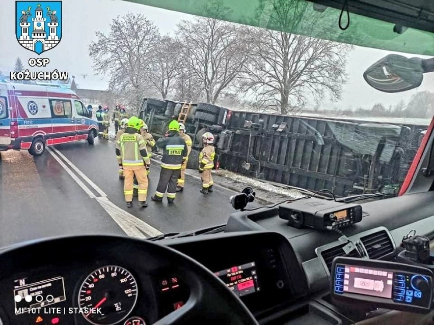 Do poważnego wypadku doszło w poniedziałek, 6 grudnia, na...