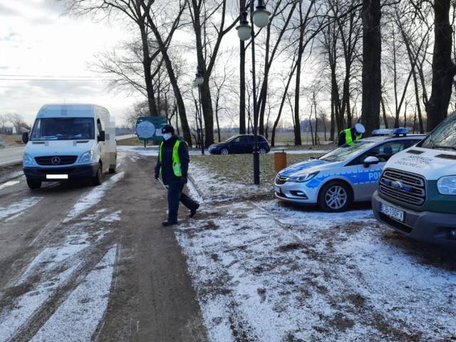 Policjanci z KPP Radziejów i inspektorzy ITD działali na DK 62
