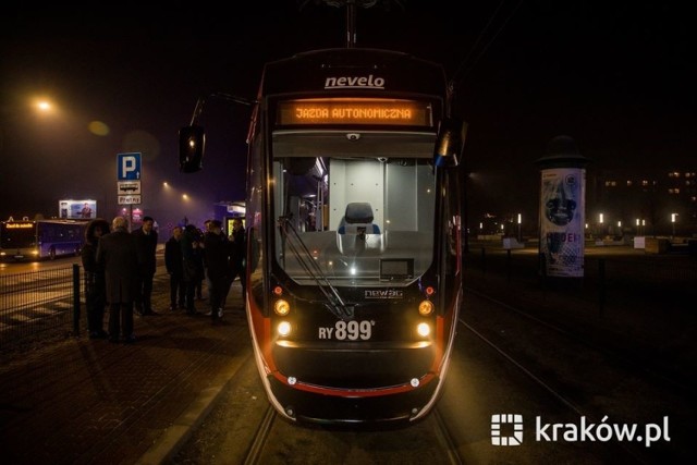 Pierwszy w Polsce tramwaj autonomiczny, który jedzie bez motorniczego