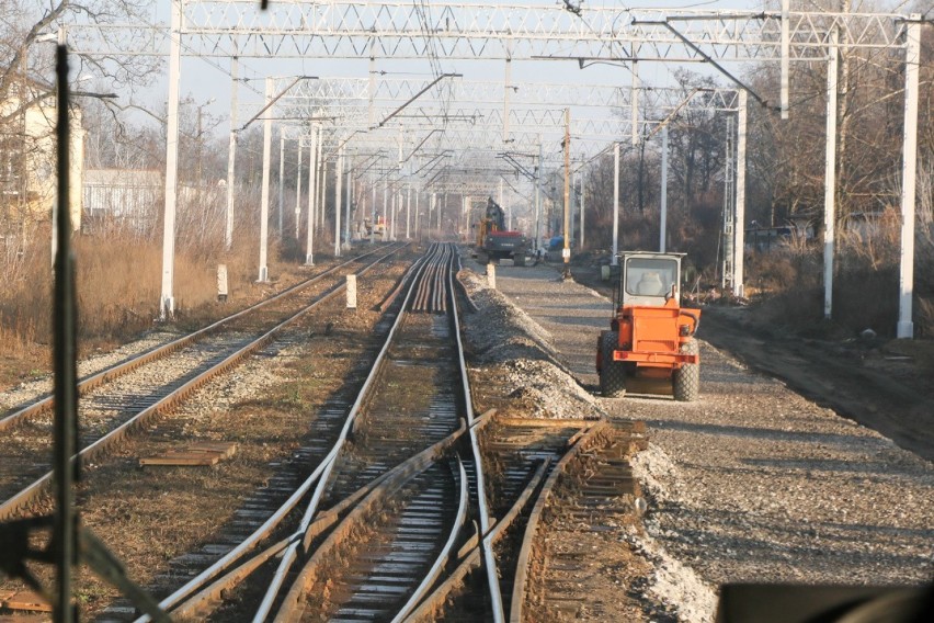W niedziele pociągi do stolicy wracają na dawne tory. Dojazd do Warszawy, Krakowa, Poznania, Katowic