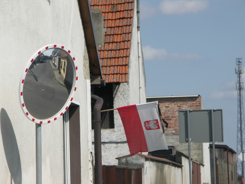 Żałoba po utonięciu trójki rodzeństwa. Msza św. żałobna została odprawiona o godz. 17 [ZDJĘCIA]