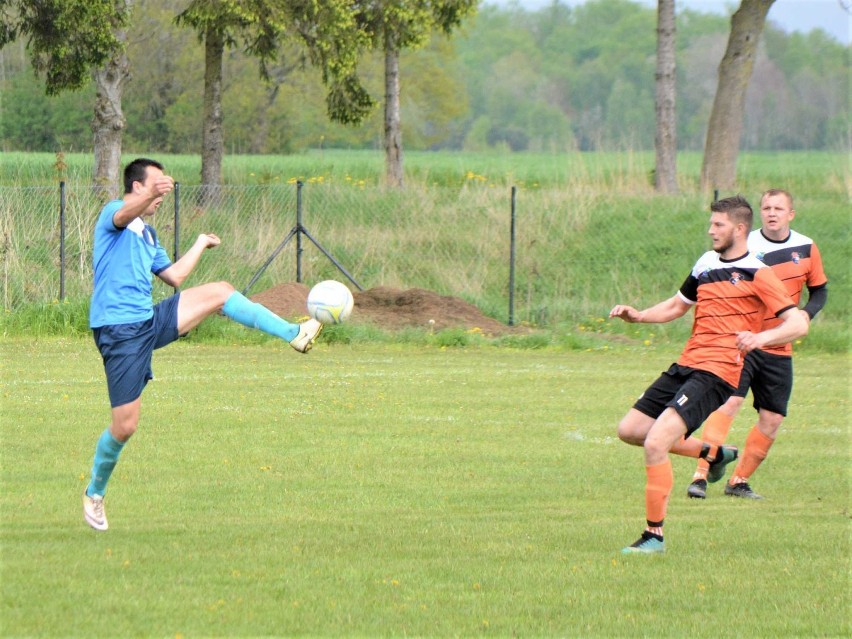 Błękitni Stary Jarosław - Strong Zielenica 1:1