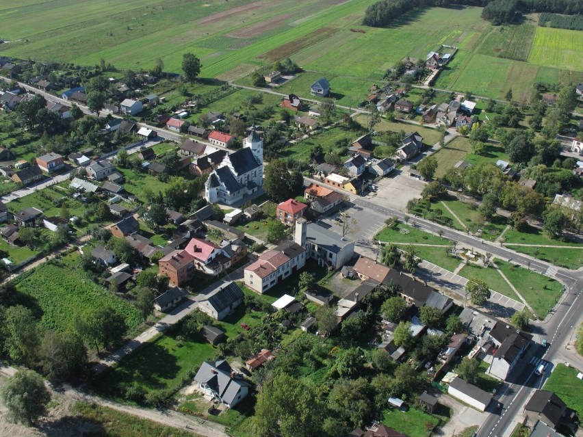 W kapciach na miejski bruk w Bolimowie  nie wyjdziesz. Od nowego roku Bolimów staje się miastem