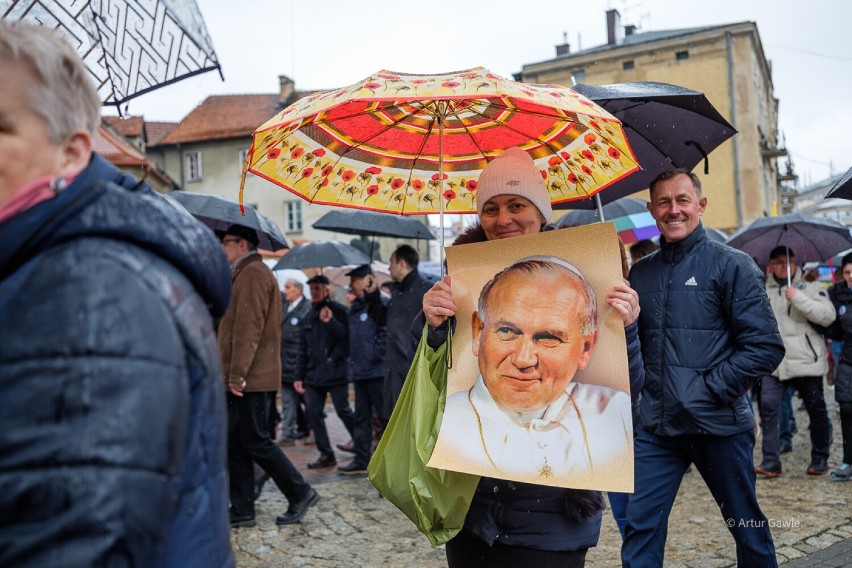 Marsz w obronie godności Jana Pawła II w Tarnowie, 2.04.2023