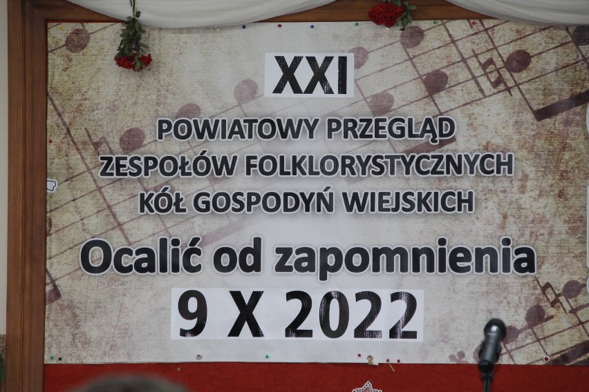 XXI Powiatowy Przegląd Zespołów Folklorystycznych i Kół Gospodyń Wiejskich w Łagiewnikach [ZDJĘCIA]