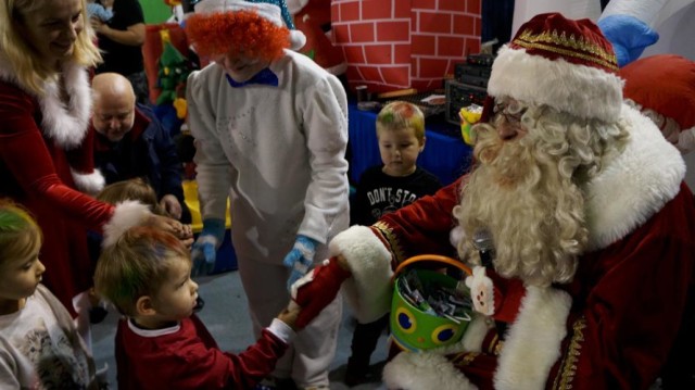 Szamociński Mikołaj
29 listopada 2017 roku Szamociński Ośrodek Kultury zorganizował Mikołajki dla dzieci z klaunami Ruperto&Rico. Przez 2,5 godziny bawiły się dzieci oraz ich rodzice.