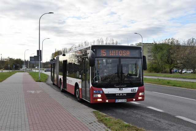 Od soboty 16 listopada to pasażerowie MZK mają otwierać drzwi w autobusach MZK