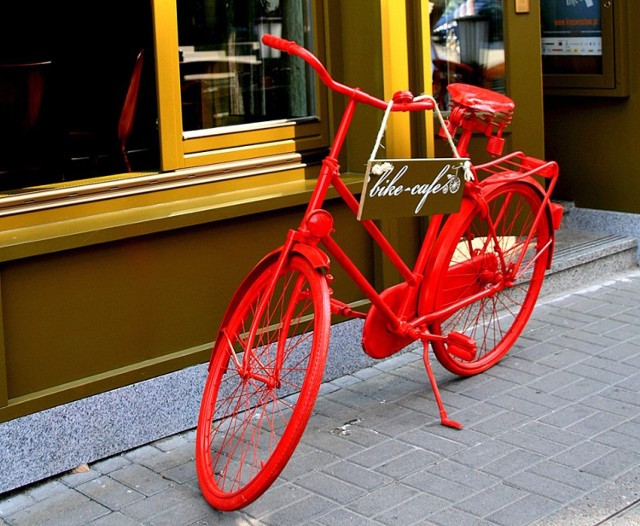 Wczoraj, 9 lipca, ukradziono rower sprzed wrocławskiej kawiarni ...