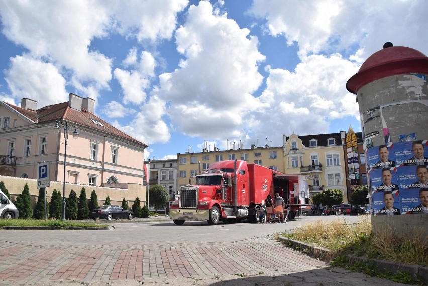 Malbork. Ciężarówka Orlenu przyjechała z kampanią "Wspieramy Polskę" [ZDJĘCIA]