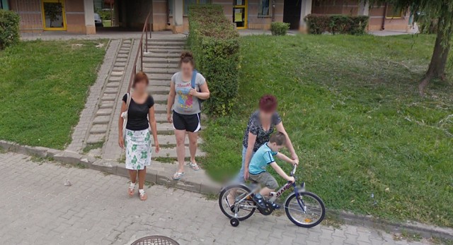 Kamery Google Street View jeździły po Piaskach w 2012 i 2013 roku.