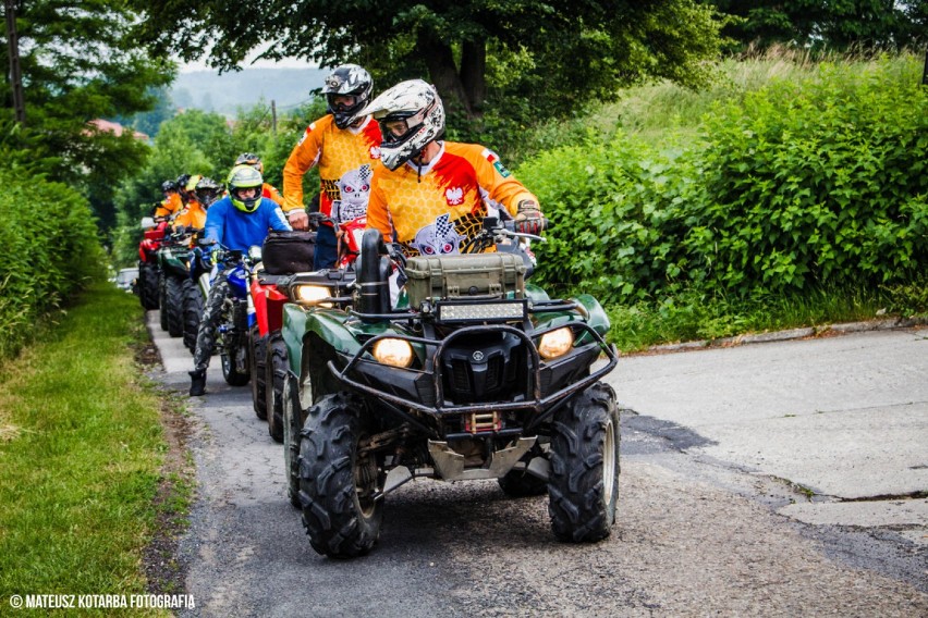 Motocykliści z Brzeska zorganizowali wiele atrakcji dla wychowanków Domu Dziecka w Jasieniu