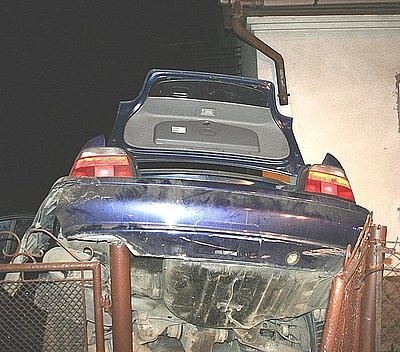 Groźny wypadek w Wieprzu. Bmw uderzyło w dom, jest 6 rannych. Policja bada okoliczności zdarzenia