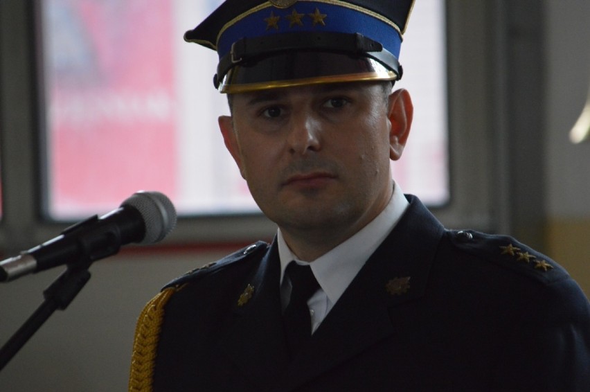 Komendant Wojciech Jeleń odchodzi na emeryturę. Dziś strażacy z Bełchatowa pożegnali swojego szefa