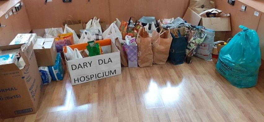 Akcja charytatywna uczniów z Jarosławia. Zebrali dary dla hospicjum w Rzeszowie [ZDJĘCIA]