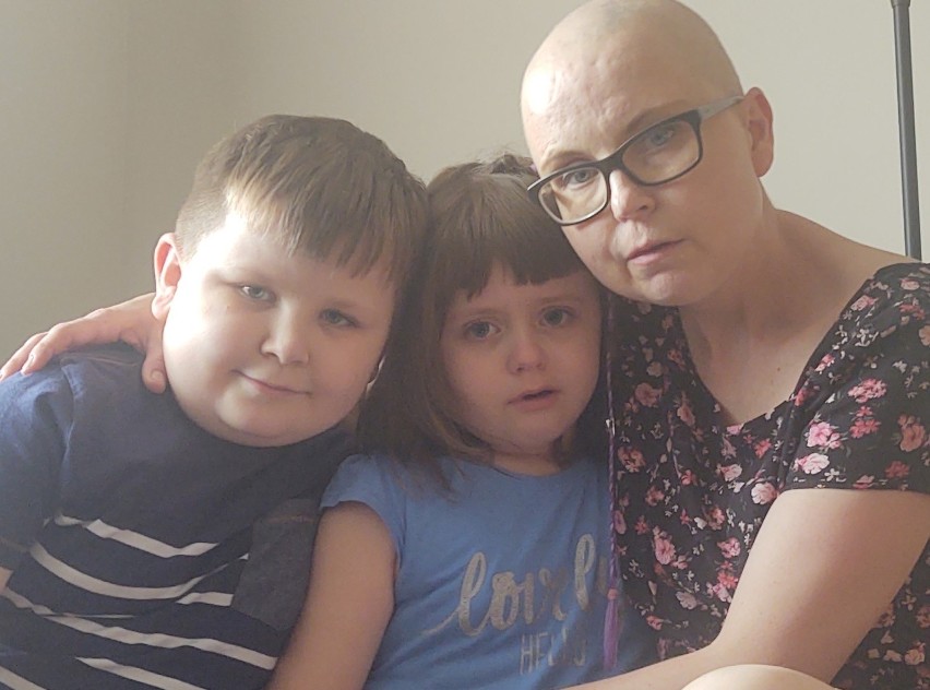 Anna Głuch - mama czwórki dzieci dzielnie walczy z rakiem