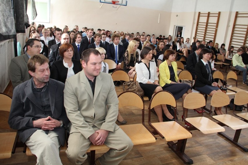 Sycowscy maturzyści pożegnali się ze szkołami