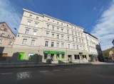 Zabytkowy hotel i dom wycieczkowy w Wałbrzychu zmienia się w akademik - zdjęcia