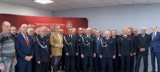 Pleszew. 47 strażaków z powiatu pleszewskiego otrzymało decyzje przyznające świadczenie ratownicze  