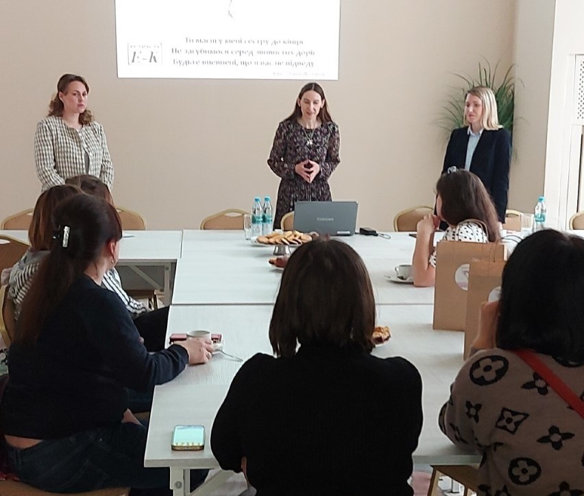 To była akcja dla kobiet z Ukrainy przebywających w Inowrocławiu. Panel prawniczy, porady psychologa, kosmetyka, fitness