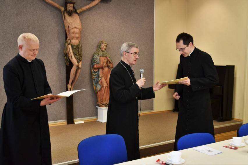 Nominacje dla księży ze swoich dekanatów odebrali 25 czerwca...