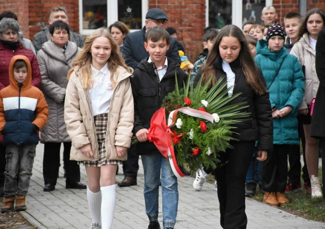 W Pieraniu odbyła się uroczystość z okazji 105. rocznicy wybuchu Powstania Wielkopolskiego oraz święta patrona miejscowej Szkoły Podstawowej im. Pierańskiego Oddziału Straży Ludowej. Było oficjalnie i biesiadnie