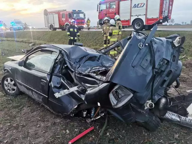 Tragiczny wypadek pod Kutnem. Nie żyje kobieta, policja szuka świadków