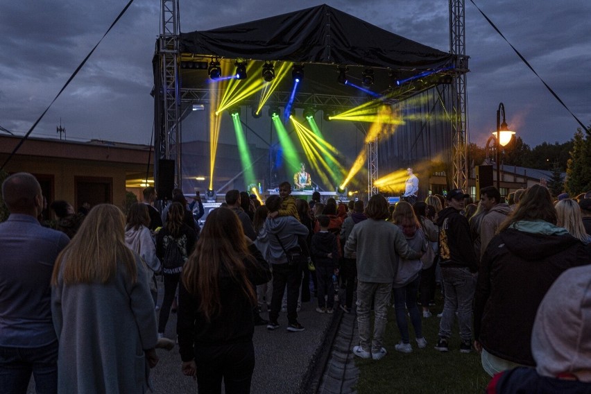 Nocny koncert w Wolbromiu. Tribbs porwał do zabawy...