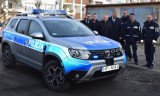 Policjanci z Ozimka otrzymali nowy radiowóz. To dacia duster