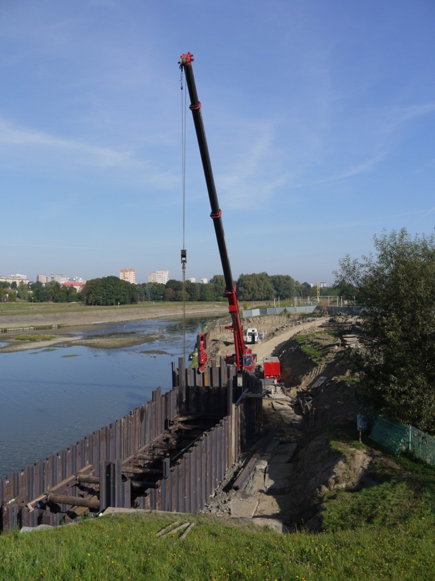 Trwa budowa małej elektrowni wodnej przy Zaporze