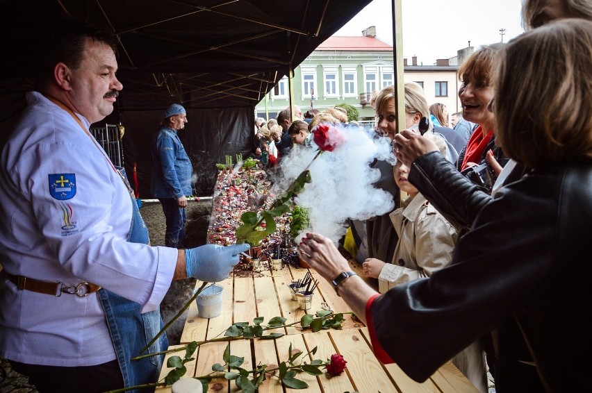 Święto kwiatów w Skierniewicach 2017: Degustacja w Rynku [ZDJĘCIA]