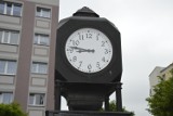 Plac Wolności w Sztumie - jaką godzinę naprawdę pokazuje zegar? [ZDJĘCIA]