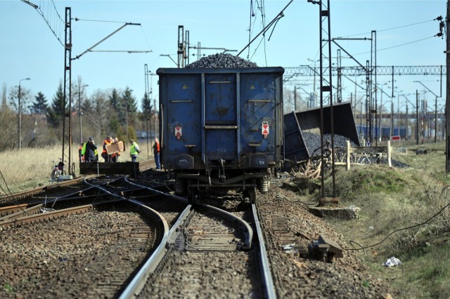 Wykolejony pociąg