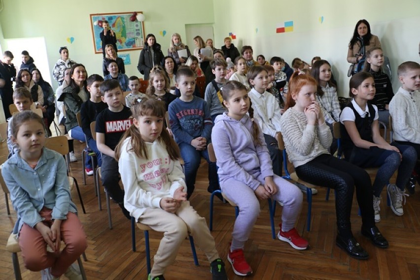 Ukraińskie dzieci rozpoczęły już naukę w szkołach w Jarosławiu [ZDJĘCIA]