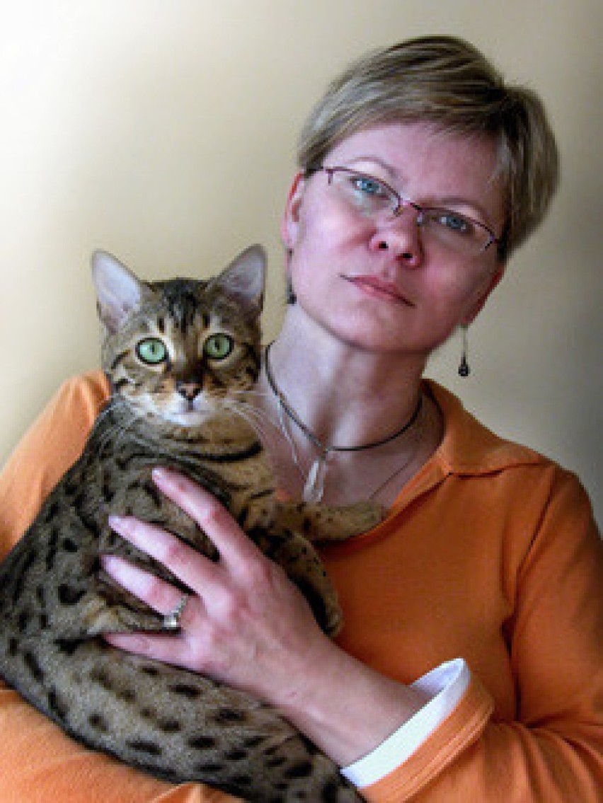 Ola Plucińska i jej kot. Fot. Małgorzata Plucińska