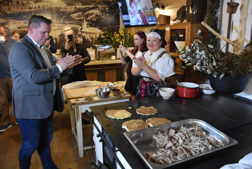 Muzeum wiślańskiej kuchni regionalnej zaprasza do środka....