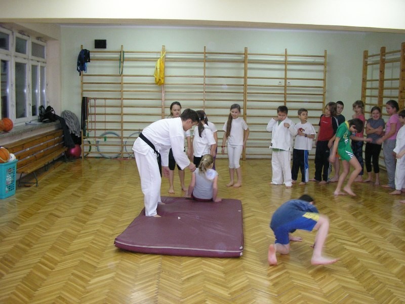 Treningi karate w Szkole Podstawowej nr 15