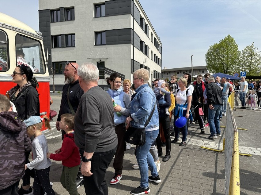 Dzień Otwarty w KLA. Zajezdnię odwiedziły całe rodziny. ZDJĘCIA