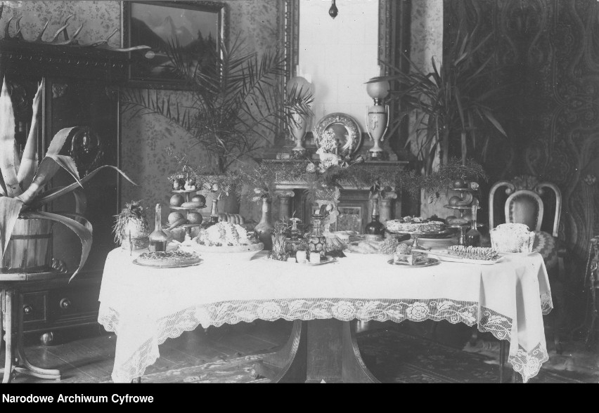 Tak przed dekadami dekorowano wielkanocne stoły. Wiele tam kunsztu, wyczucia smaku, ale też mnogość potraw
