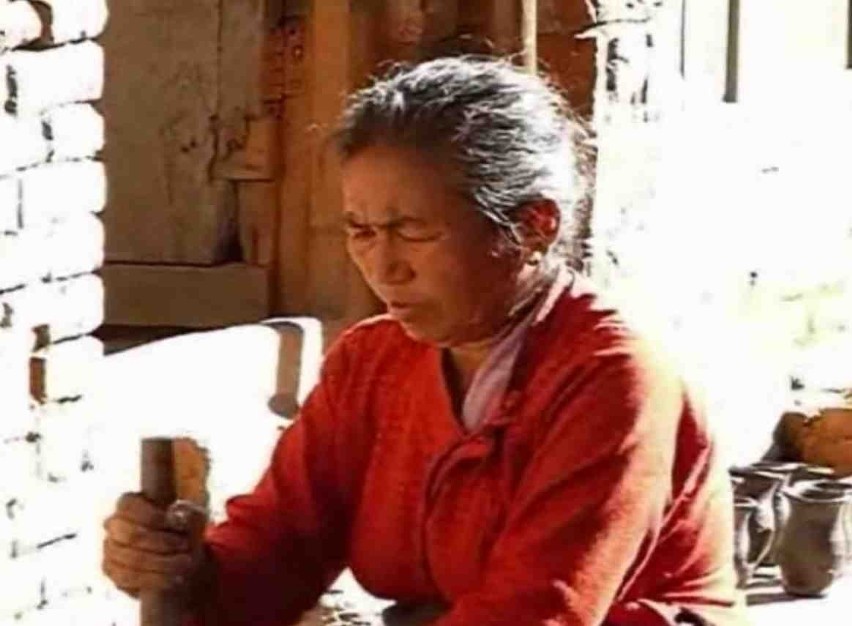 kadr z filmu Michała Kukułky "10 minut w Nepalu"