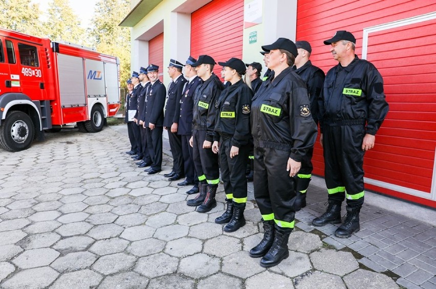 Druhowie z Szudziałowa mają nowy wóz strażacki (zdjęcia)