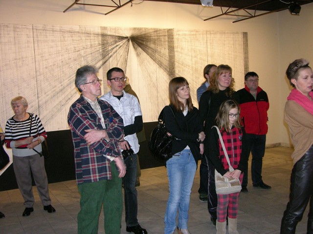 W piątek 23 stycznia odbył się wernisaż wystawy w skierniewickim BWA. Na wystawę złożyły się prace malarskie Karoliny Zdunek, absolwentki Akademii Sztuk Pięknych w Warszawie. Wystawę w skierniewickim BWA można oglądać do 8 lutego.