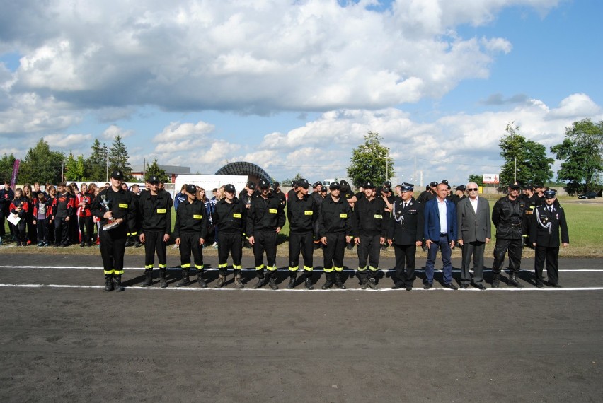 Strażacy z Łachowa górą w Gminnych Zawodach Sportowo - Pożarniczych we Włoszczowie