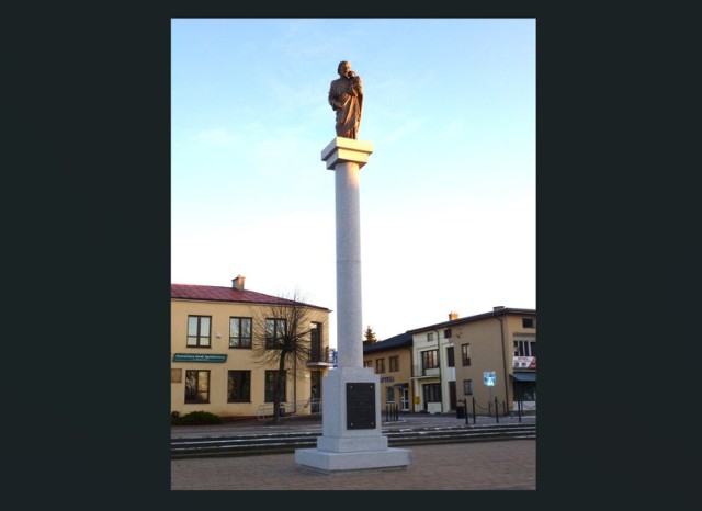 - Niewiele miast może pochwalić się takim pomnikiem – mówi burmistrz Roman Dziura