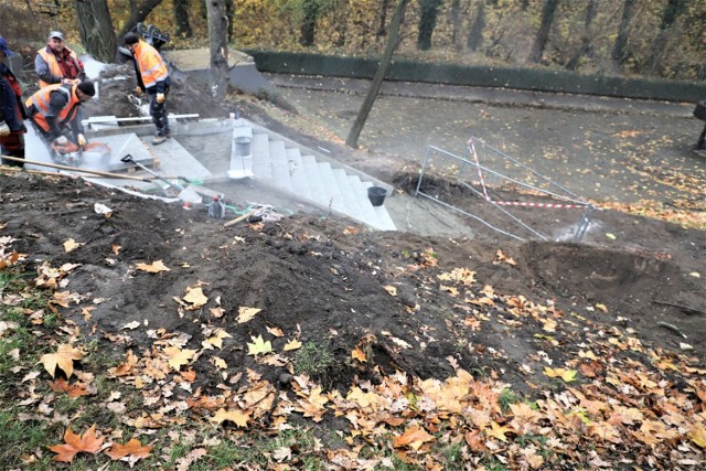 Powstaje nowe zejście do Parku Centralnego.