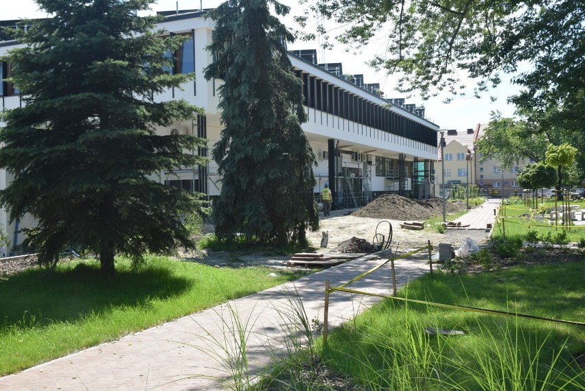 Trwa rewitalizacja centrum Biłgoraja. Zaglądamy na plac budowy
