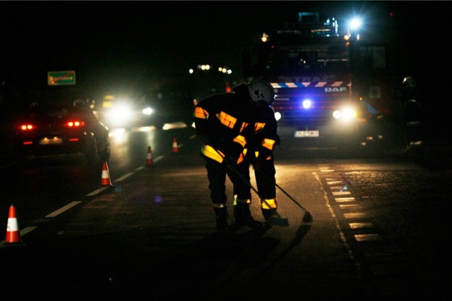 Strażacy dostali wezwanie po godzinie 18. Na miejsce wysłano dwie jednostki straży pożarnej z Bydgoszczy