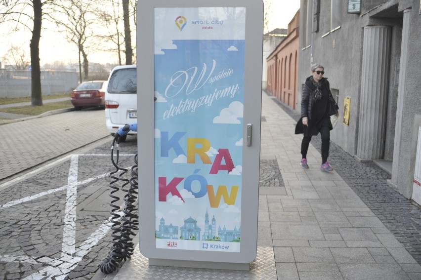 Kraków. Nie ma gdzie naładować samochodu elektrycznego