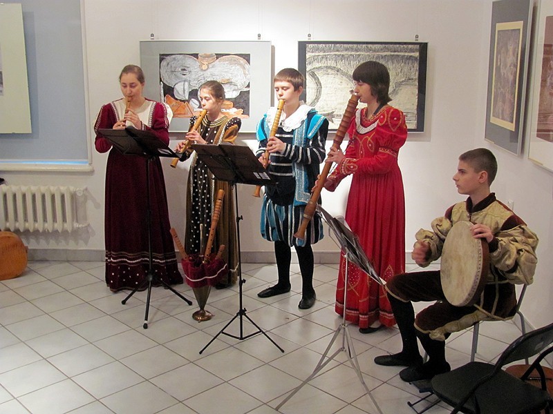 Kalisz - Niecodzienne instrumenty na wystawie z muzeum