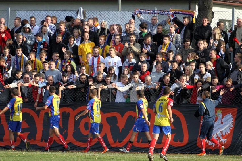 2010-2011: Limanovia (III liga)...